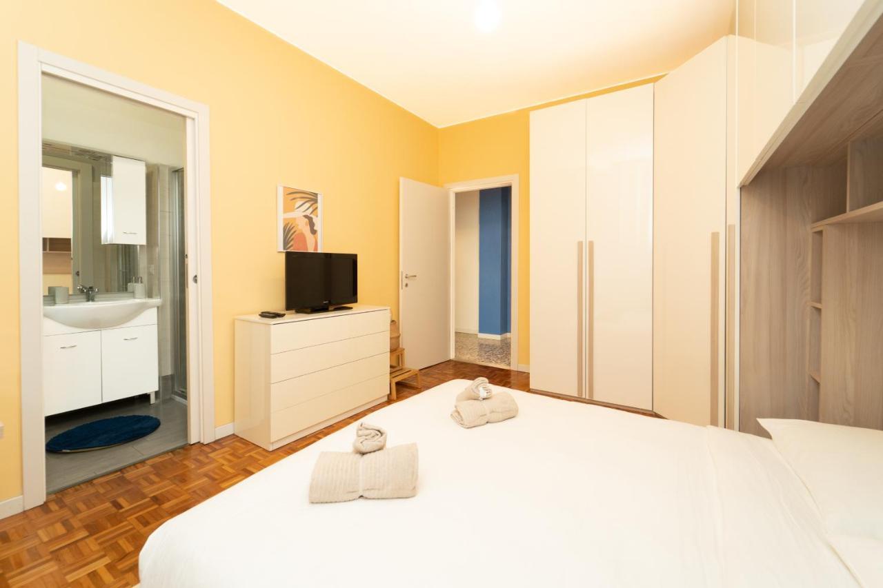 Trilocale Con Parcheggio Privato Daire Milano Dış mekan fotoğraf